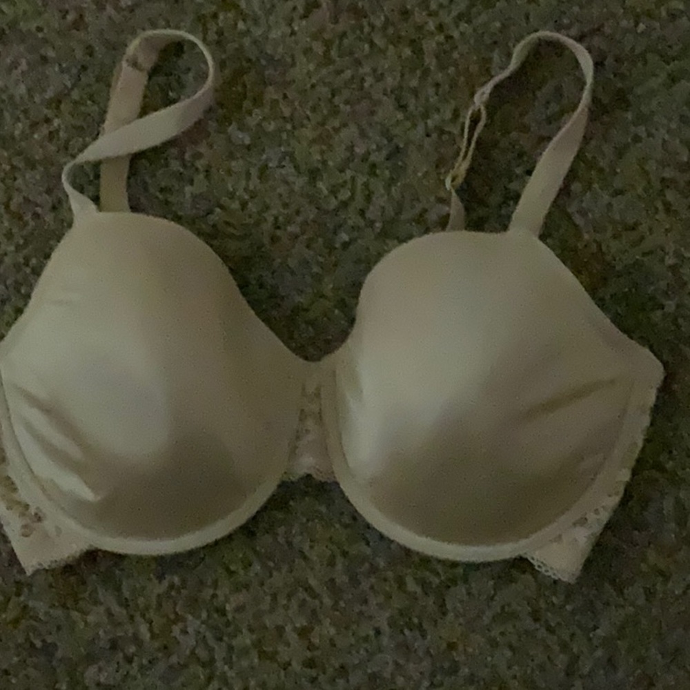 Wacoal beige bra 34ddd